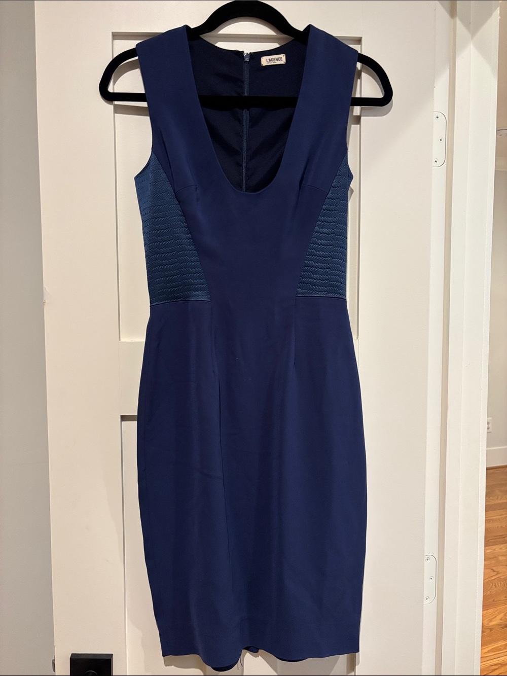 L'AGENCE Navy Sleeveless Midi Sheath Dress